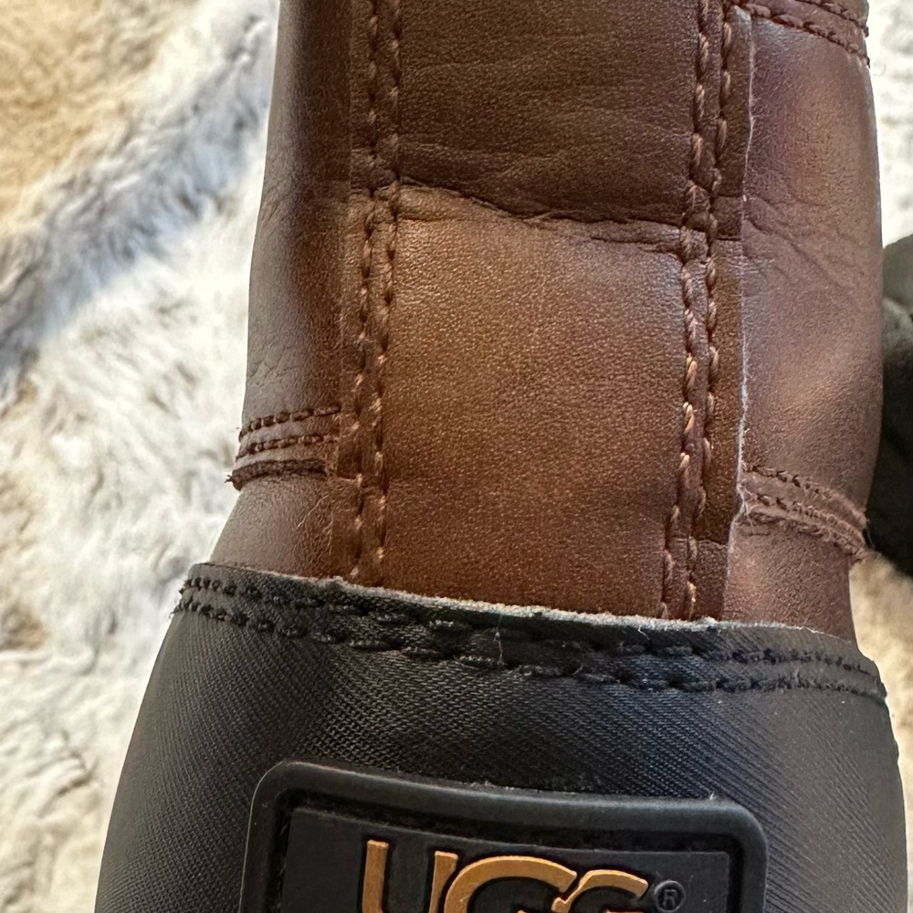 UGG BUTTE ll WATERPROOF WINTER BOOT - Picture 6 of 10
